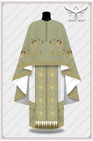 vesminte preotesti brodate pe culoarea kaki